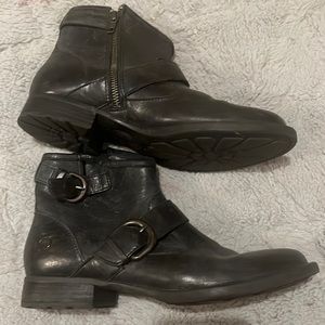 Born ankle boots